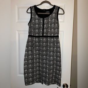 Sleeveless houndstooth sheath dress